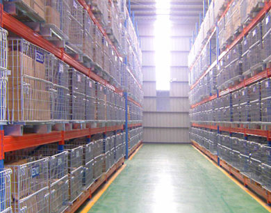 致鴻倉儲籠表面光亮，均經細節(jié)處理不劃手